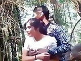 Desi girl ki chudai ki bf ne jungle me laake